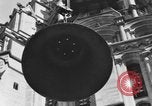 Standbild 20 Tonnen schwere Glocke New York City USA, 1930, aus Sekunde 37 historischem Filmmaterial Videoclip 65675044383