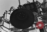 Standbild 20 Tonnen schwere Glocke New York City USA, 1930, aus Sekunde 42 historischem Filmmaterial Videoclip 65675044383