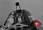 Standbild 20 Tonnen schwere Glocke New York City USA, 1930, aus Sekunde 44 historischem Filmmaterial Videoclip 65675044383