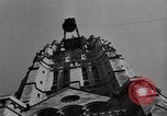 Standbild 20 Tonnen schwere Glocke New York City USA, 1930, aus Sekunde 48 historischem Filmmaterial Videoclip 65675044383