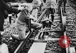Standbild deutsche Wissenschaftler Harzgerode Deutschland, 1930, aus Sekunde 3 historischem Filmmaterial Videoclip 65675044387