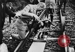 Standbild deutsche Wissenschaftler Harzgerode Deutschland, 1930, aus Sekunde 5 historischem Filmmaterial Videoclip 65675044387