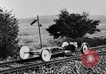 Standbild deutsche Wissenschaftler Harzgerode Deutschland, 1930, aus Sekunde 18 historischem Filmmaterial Videoclip 65675044387