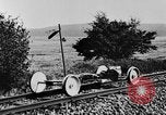 Standbild deutsche Wissenschaftler Harzgerode Deutschland, 1930, aus Sekunde 20 historischem Filmmaterial Videoclip 65675044387