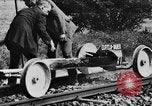 Standbild deutsche Wissenschaftler Harzgerode Deutschland, 1930, aus Sekunde 40 historischem Filmmaterial Videoclip 65675044387
