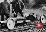 Standbild deutsche Wissenschaftler Harzgerode Deutschland, 1930, aus Sekunde 43 historischem Filmmaterial Videoclip 65675044387