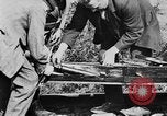 Standbild deutsche Wissenschaftler Harzgerode Deutschland, 1930, aus Sekunde 45 historischem Filmmaterial Videoclip 65675044387