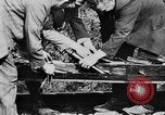 Standbild deutsche Wissenschaftler Harzgerode Deutschland, 1930, aus Sekunde 49 historischem Filmmaterial Videoclip 65675044387