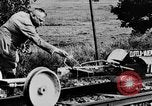 Standbild deutsche Wissenschaftler Harzgerode Deutschland, 1930, aus Sekunde 53 historischem Filmmaterial Videoclip 65675044387