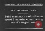 Standbild Mammoth Auto South Bend Indiana USA, 1931, aus Sekunde 1 historischem Filmmaterial Videoclip 65675044392
