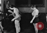 Standbild fat Frauen Philadelphia Pennsylvania USA, 1931, aus Sekunde 25 historischem Filmmaterial Videoclip 65675044394