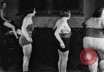 Standbild fat Frauen Philadelphia Pennsylvania USA, 1931, aus Sekunde 29 historischem Filmmaterial Videoclip 65675044394