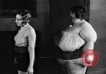 Standbild fat Frauen Philadelphia Pennsylvania USA, 1931, aus Sekunde 36 historischem Filmmaterial Videoclip 65675044394