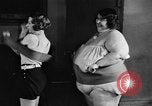 Standbild fat Frauen Philadelphia Pennsylvania USA, 1931, aus Sekunde 39 historischem Filmmaterial Videoclip 65675044394