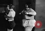 Standbild fat Frauen Philadelphia Pennsylvania USA, 1931, aus Sekunde 41 historischem Filmmaterial Videoclip 65675044394