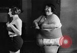 Standbild fat Frauen Philadelphia Pennsylvania USA, 1931, aus Sekunde 43 historischem Filmmaterial Videoclip 65675044394