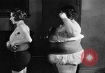 Standbild fat Frauen Philadelphia Pennsylvania USA, 1931, aus Sekunde 44 historischem Filmmaterial Videoclip 65675044394