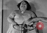 Standbild fat Frauen Philadelphia Pennsylvania USA, 1931, aus Sekunde 58 historischem Filmmaterial Videoclip 65675044394