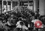 Image masque à gaz Manufacturing Factory France, 1918, de la seconde 6 séquences d'archives historiques vidéo 65675044419