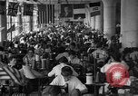 Image masque à gaz Manufacturing Factory France, 1918, de la seconde 7 séquences d'archives historiques vidéo 65675044419