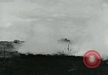 Standbild britischen Mark IV schweren Panzer Frankreich, 1918, aus Sekunde 10 historischem Filmmaterial Videoclip 65675044428