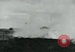 Standbild britischen Mark IV schweren Panzer Frankreich, 1918, aus Sekunde 12 historischem Filmmaterial Videoclip 65675044428