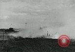 Standbild britischen Mark IV schweren Panzer Frankreich, 1918, aus Sekunde 16 historischem Filmmaterial Videoclip 65675044428