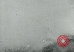 Standbild britischen Mark IV schweren Panzer Frankreich, 1918, aus Sekunde 26 historischem Filmmaterial Videoclip 65675044428