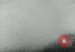 Standbild britischen Mark IV schweren Panzer Frankreich, 1918, aus Sekunde 28 historischem Filmmaterial Videoclip 65675044428