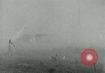 Standbild britischen Mark IV schweren Panzer Frankreich, 1918, aus Sekunde 44 historischem Filmmaterial Videoclip 65675044428