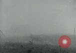 Standbild britischen Mark IV schweren Panzer Frankreich, 1918, aus Sekunde 46 historischem Filmmaterial Videoclip 65675044428