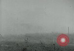 Standbild britischen Mark IV schweren Panzer Frankreich, 1918, aus Sekunde 47 historischem Filmmaterial Videoclip 65675044428