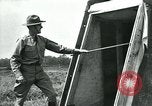 Immagine di Maschere a gas nella prima guerra mondiale Francia, 1918, secondo 8 filmato di repertorio 65675044436