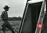 Immagine di Maschere a gas nella prima guerra mondiale Francia, 1918, secondo 13 filmato di repertorio 65675044436