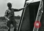 Immagine di Maschere a gas nella prima guerra mondiale Francia, 1918, secondo 16 filmato di repertorio 65675044436
