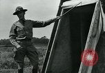Immagine di Maschere a gas nella prima guerra mondiale Francia, 1918, secondo 18 filmato di repertorio 65675044436