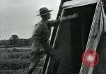 Immagine di Maschere a gas nella prima guerra mondiale Francia, 1918, secondo 23 filmato di repertorio 65675044436