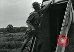 Immagine di Maschere a gas nella prima guerra mondiale Francia, 1918, secondo 24 filmato di repertorio 65675044436