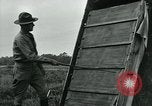 Immagine di Maschere a gas nella prima guerra mondiale Francia, 1918, secondo 34 filmato di repertorio 65675044436