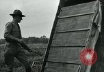 Immagine di Maschere a gas nella prima guerra mondiale Francia, 1918, secondo 38 filmato di repertorio 65675044436