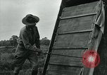 Immagine di Maschere a gas nella prima guerra mondiale Francia, 1918, secondo 42 filmato di repertorio 65675044436