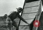 Immagine di Maschere a gas nella prima guerra mondiale Francia, 1918, secondo 60 filmato di repertorio 65675044436