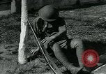 Immagine di Maschera a gas formazione nella prima guerra mondiale United States USA, 1918, secondo 57 filmato di repertorio 65675044437