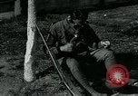 Immagine di Maschera a gas formazione nella prima guerra mondiale United States USA, 1918, secondo 59 filmato di repertorio 65675044437