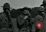 Immagine di Esercito Americano maschera a gas formazione prima guerra mondiale United States USA, 1918, secondo 51 filmato di repertorio 65675044438