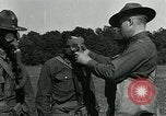 Immagine di Esercito Americano maschera a gas formazione prima guerra mondiale United States USA, 1918, secondo 61 filmato di repertorio 65675044438