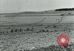 Standbild Ersten Weltkrieg gas Angriff Frankreich, 1918, aus Sekunde 25 historischem Filmmaterial Videoclip 65675044440