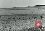 Standbild Ersten Weltkrieg gas Angriff Frankreich, 1918, aus Sekunde 34 historischem Filmmaterial Videoclip 65675044440