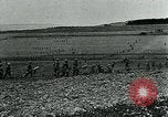 Standbild Ersten Weltkrieg gas Angriff Frankreich, 1918, aus Sekunde 39 historischem Filmmaterial Videoclip 65675044440