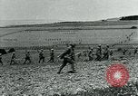 Standbild Ersten Weltkrieg gas Angriff Frankreich, 1918, aus Sekunde 41 historischem Filmmaterial Videoclip 65675044440